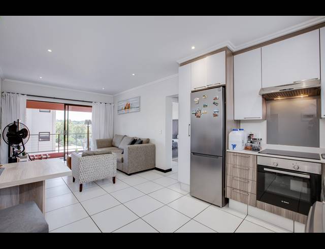 1 BEDROOM APARTMENT TO LET IN LONEHILL